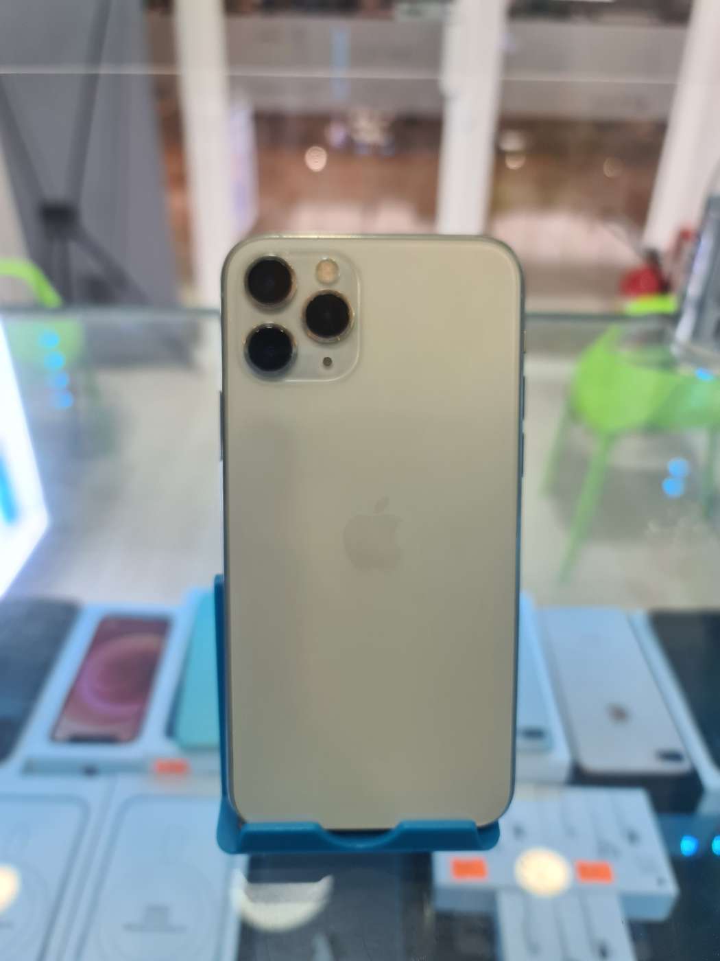 IPHONE 11 PRO 64GB VITRINA