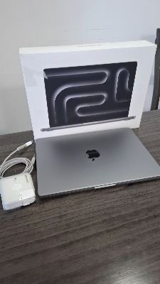 MacMini M2Pro 12コア 32GB 2TB Apple Mac mini M2 Pro 12-Core CPU 19-Core GPU 32GB RAM 2TB 2023